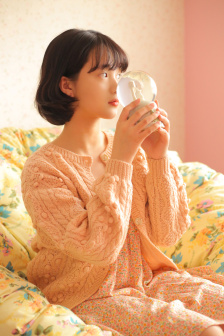 金梅瓶3